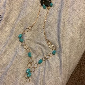 Paparazzi jewelry necklace with earrings
